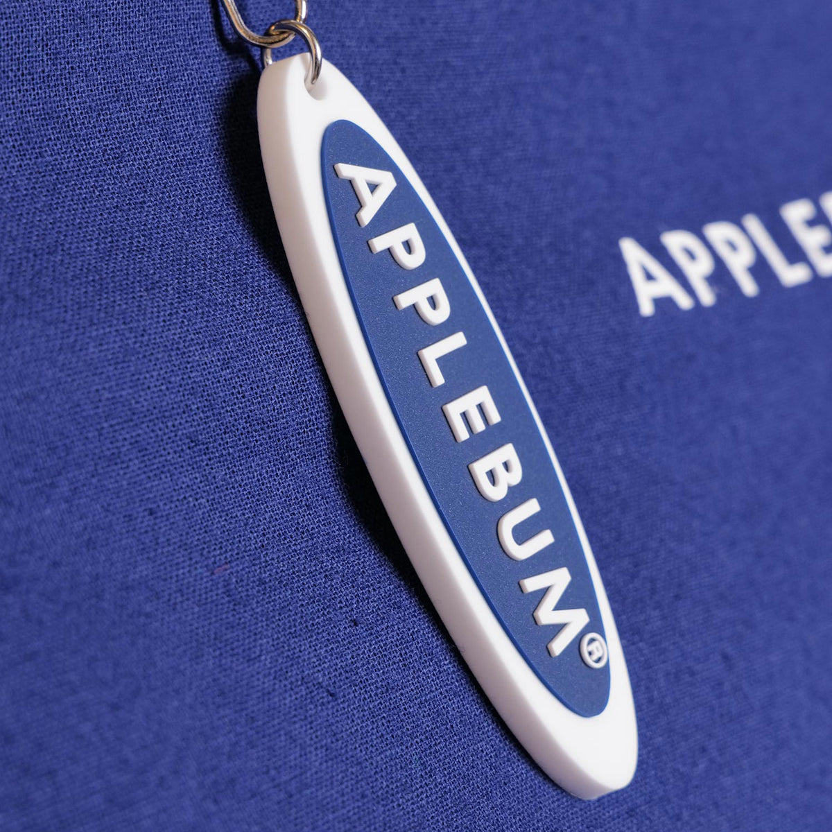 APPLEBUM Logo Key Holder アップルバム ロゴ キーホルダー 2521006【メンズ キーホルダー ロゴ ラバー アクセサリー 25FW】