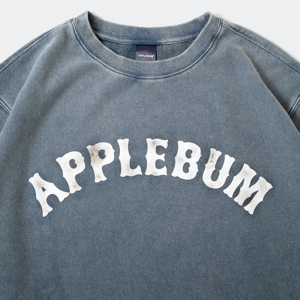 APPLEBUM “Old Baseball” Crew Sweat アップルバム “オールド ベースボール” クルースウェット 2520409【メンズ スウェット アーチロゴ ヴィンテージテイスト 裏パイル ワイドシルエット 25FW】
