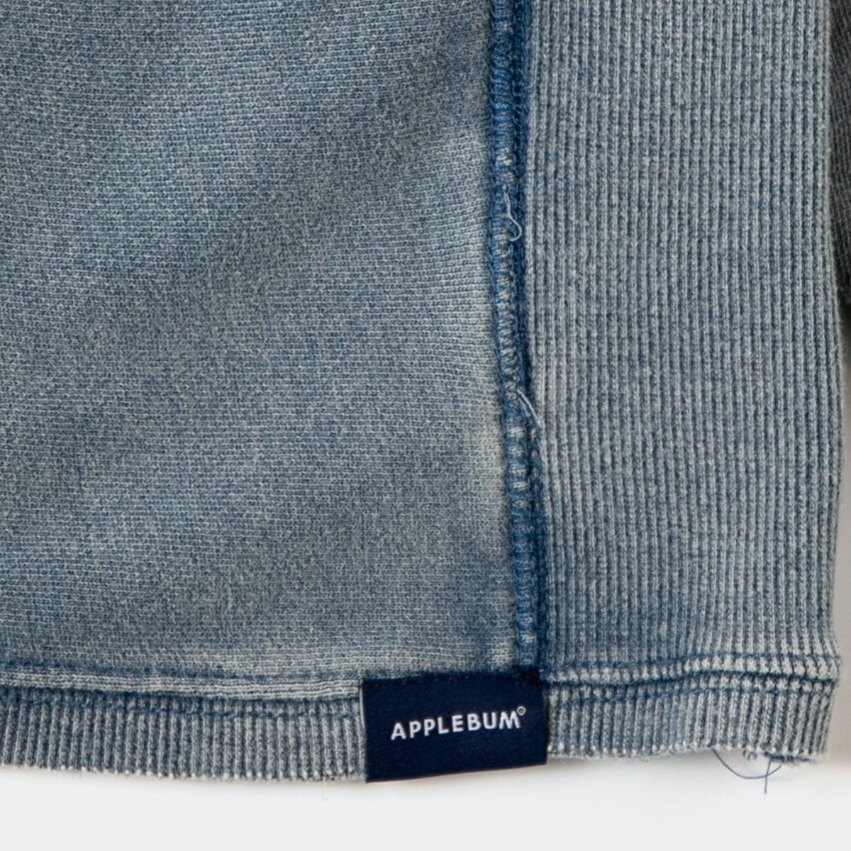 APPLEBUM “Old Baseball” Crew Sweat アップルバム “オールド ベースボール” クルースウェット 2520409【メンズ スウェット アーチロゴ ヴィンテージテイスト 裏パイル ワイドシルエット 25FW】