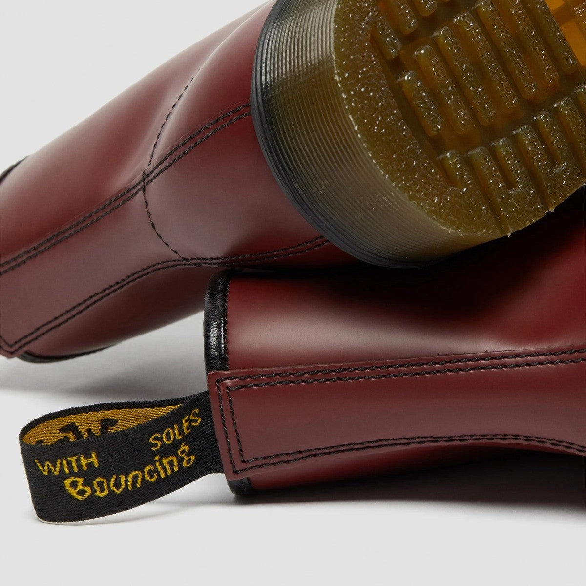 Dr. MARTENS 1460 8 HOLE BOOT ドクターマーチン 1460 8 ホール ブーツ DM-11822600-CRED【メンズ 8ホール ブーツ スムースレザー グッドイヤー エアクッション 25FW】