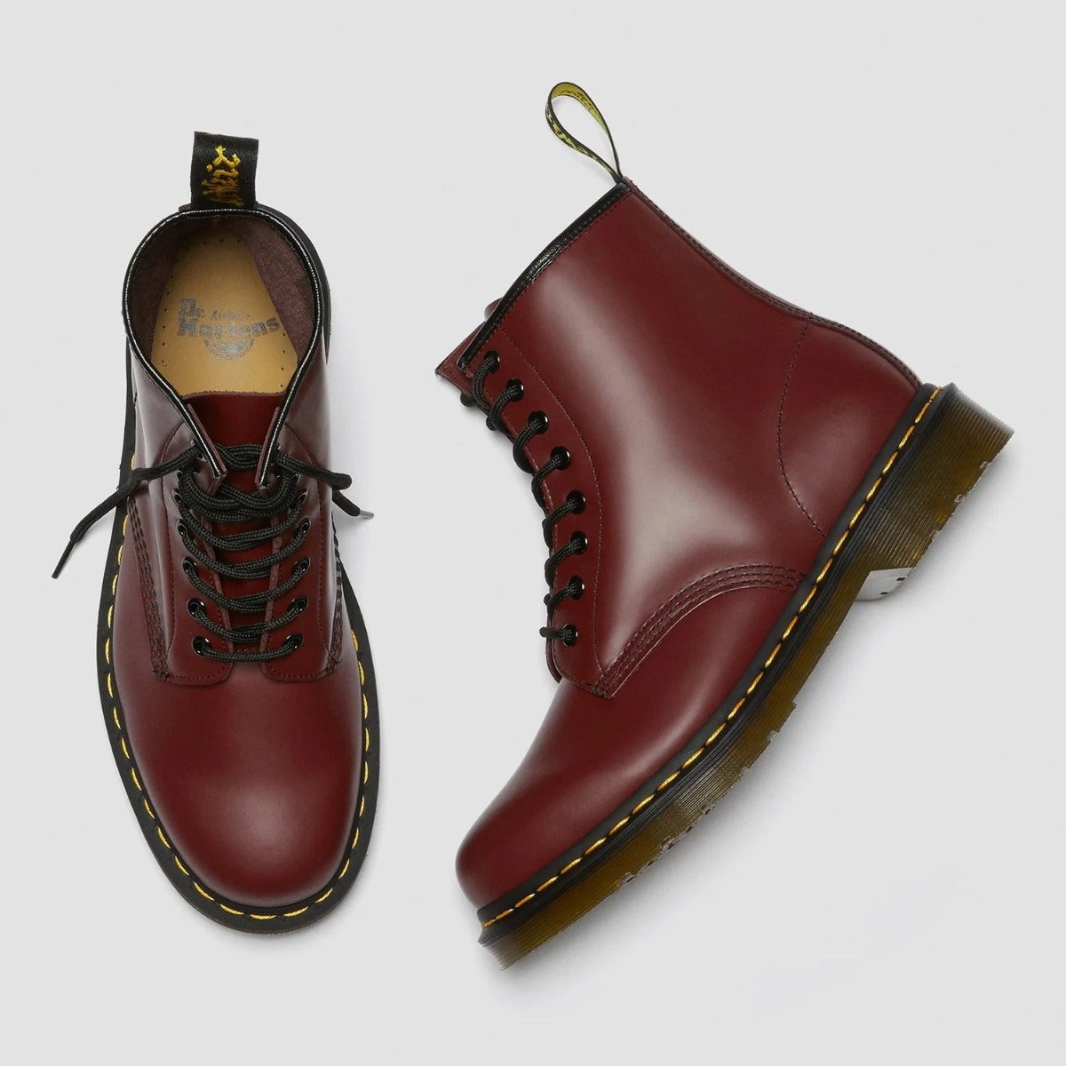 Dr. MARTENS 1460 8 HOLE BOOT ドクターマーチン 1460 8 ホール ブーツ DM-11822600-CRED【メンズ 8ホール ブーツ スムースレザー グッドイヤー エアクッション 25FW】