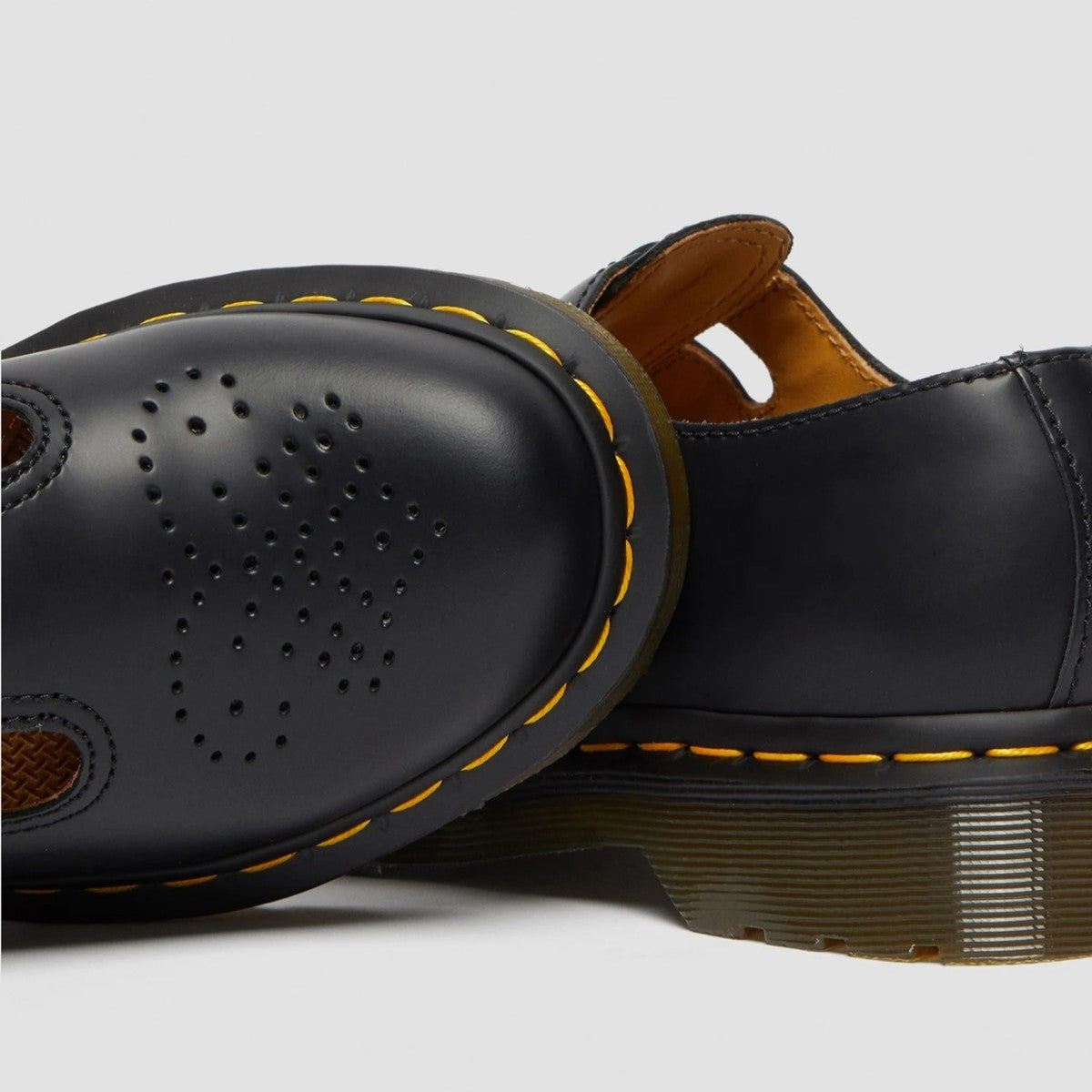 Dr. MARTENS 8065 MARY JANE SHOE ドクターマーチン 8065 メリージェーンシューズ DM-12916001-BK【レディース ストラップ シューズ スムースレザー 25FW】