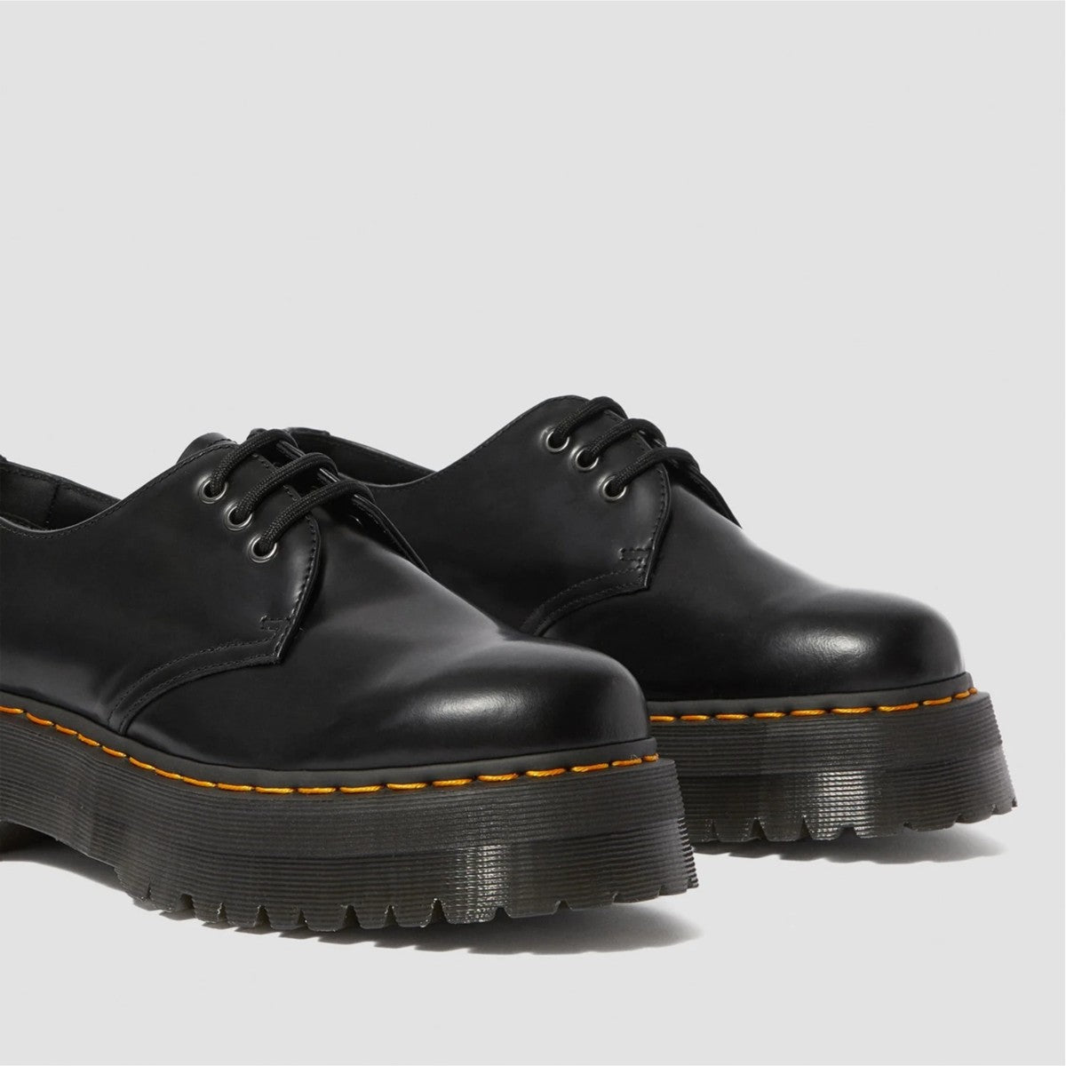 Dr. MARTENS 1461 QUAD 3 HOLE SHOE ドクターマーチン 1461 QUAD 3 ホール シューズ DM-25567001-BK【レディース 3ホール 厚底 スタックソール 定番 イエローステッチ 25FW】