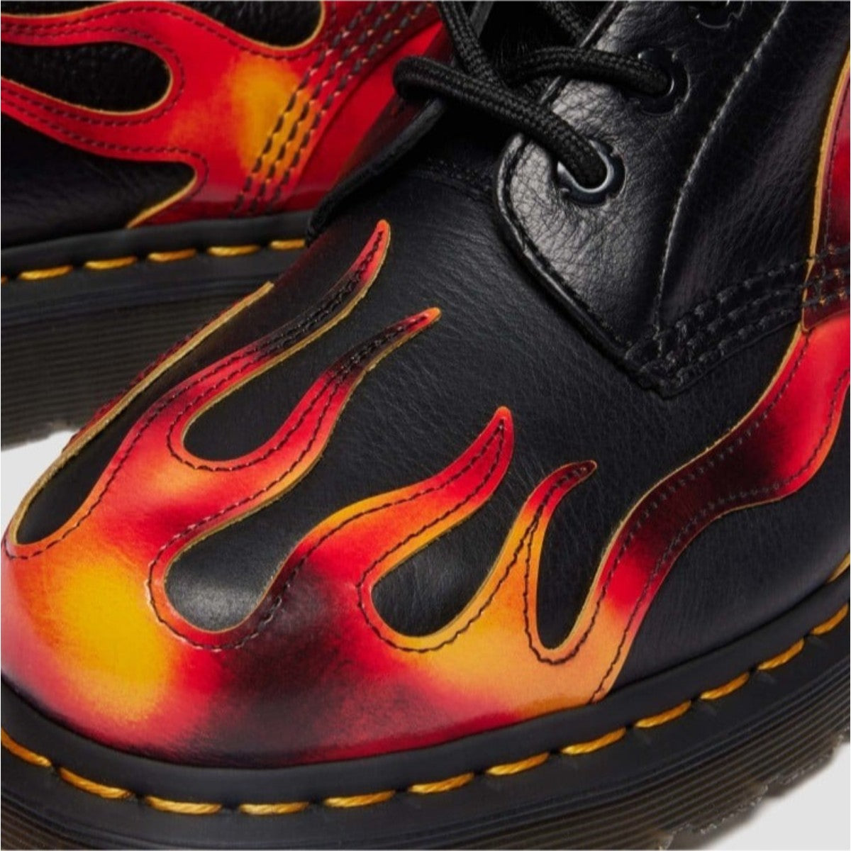 Dr. MARTENS 1460 PASCAL FLAME 8 HOLE BOOT ドクターマーチン 1460 PASCAL FLAME 8 ホール ブーツ DM41517001-BKRED【メンズ 8ホール ブーツ フレーム レザー DMSソール 25FW】