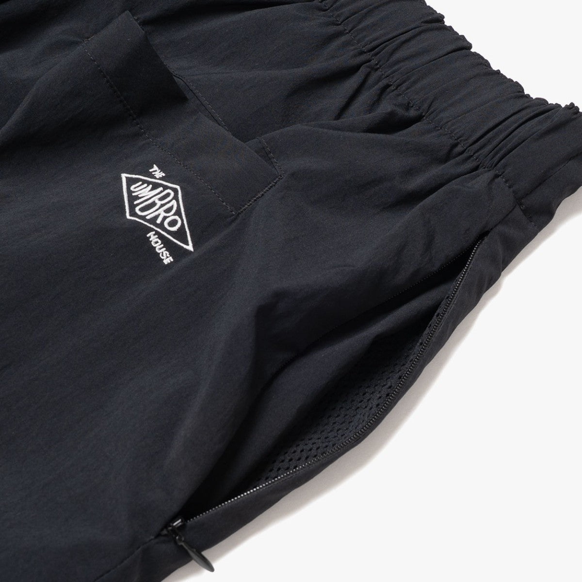 UMBRO HOUSE Track Pants アンブロハウス トラック パンツ UMHO2502-PT02【メンズ パンツ トラック ワイド テーパード ドローコード カジュアル 25FW】