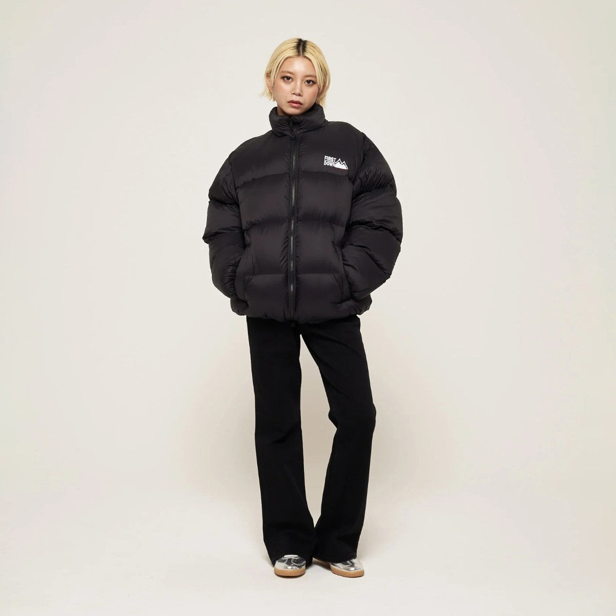 FIRST DOWN LIGHT BUBBLE DOWN JKT ファーストダウン ライトバブルダウンジャケット F942011【メンズ ダウンジャケット 軽量 保温 撥水 アウター 25FW】