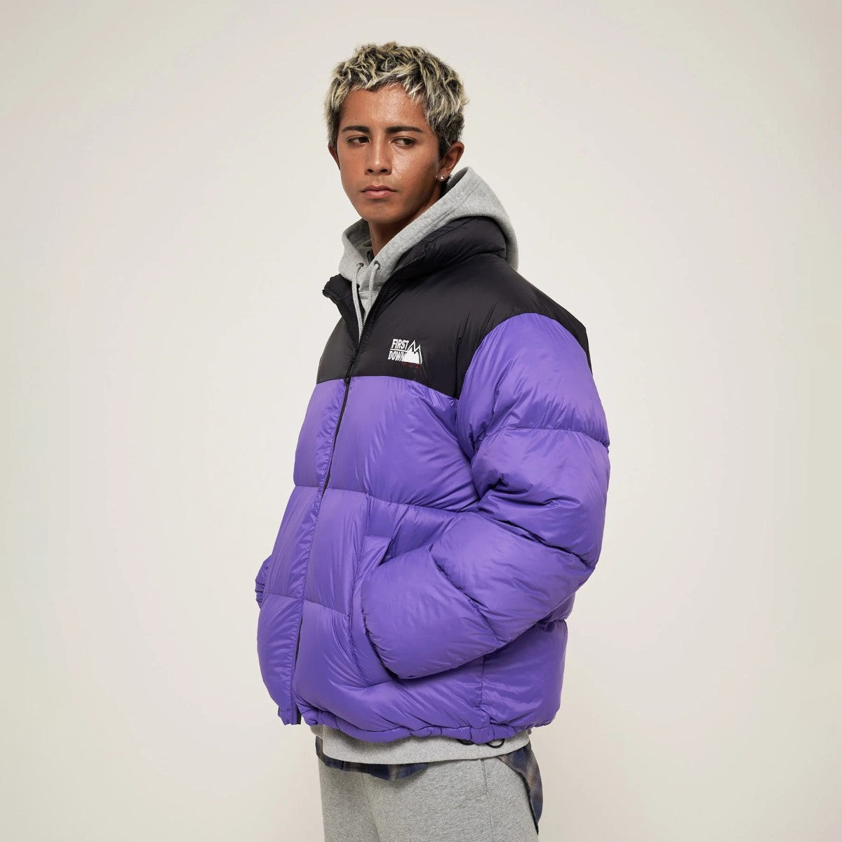 FIRST DOWN LIGHT BUBBLE DOWN JKT ファーストダウン ライトバブルダウンジャケット F942011【メンズ ダウンジャケット 軽量 保温 撥水 アウター 25FW】