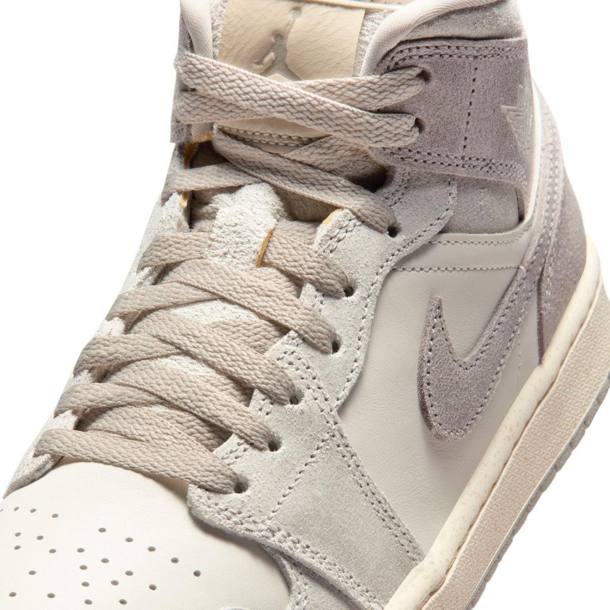 JORDAN BRAND Wmns Air Jordan 1 Mid Se ジョーダンブランド ウィメンズ エア ジョーダン 1 MID SE IB7010-001【レディース クッション性 耐久性 快適性 26SS】