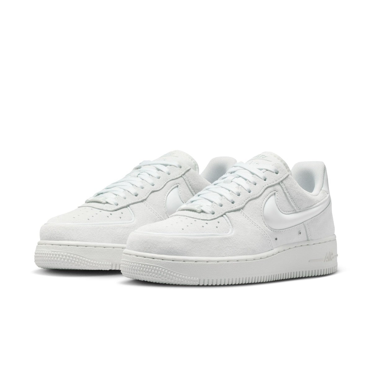 NIKE Air Force 1 '07 ナイキ ウィメンズ エア フォース 1 ’07 HV4406-100【レディース スニーカー 耐久性 快適性 クッション性 通気性 26SS】