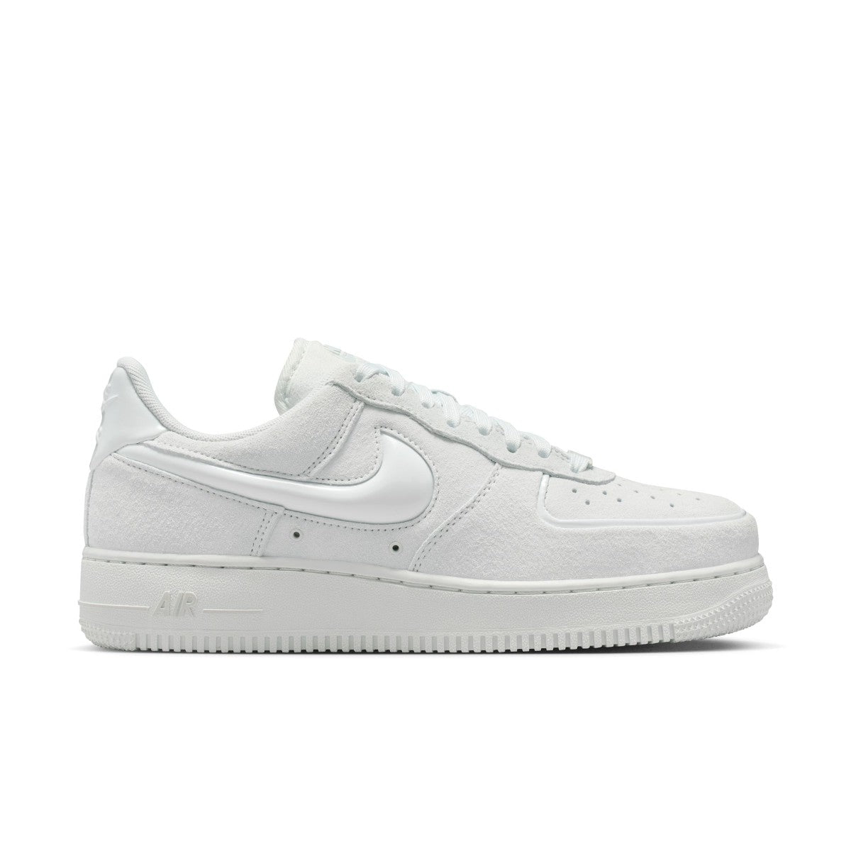 NIKE Air Force 1 '07 ナイキ ウィメンズ エア フォース 1 ’07 HV4406-100【レディース スニーカー 耐久性 快適性 クッション性 通気性 26SS】