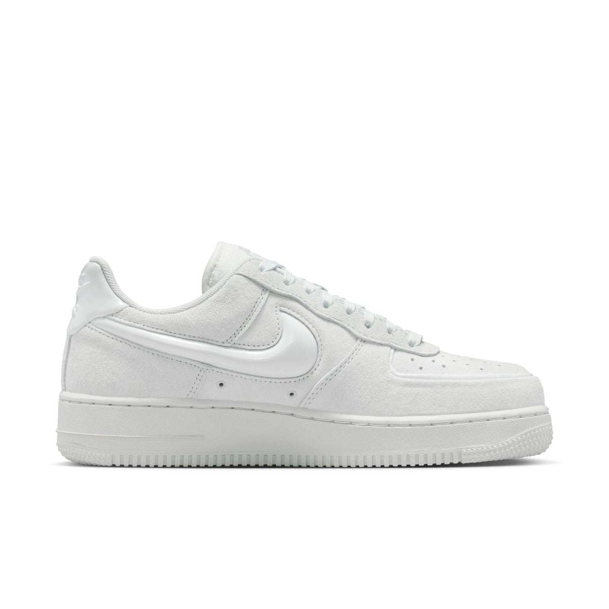 NIKE Air Force 1 '07 ナイキ ウィメンズ エア フォース 1 ’07 HV4406-100【レディース スニーカー 耐久性 快適性 クッション性 通気性 26SS】