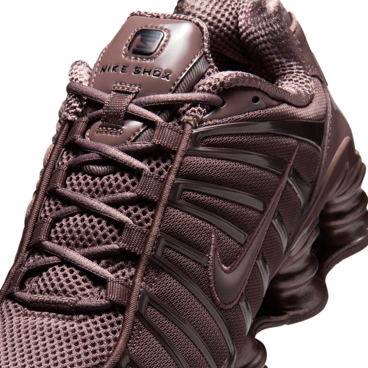 NIKE Shox TL ナイキ ウィメンズ ショックス TL IB1087-500【レディース 衝撃吸収 クッショニング 安定性 メッシュアッパー 反発性 耐久性 26SS】