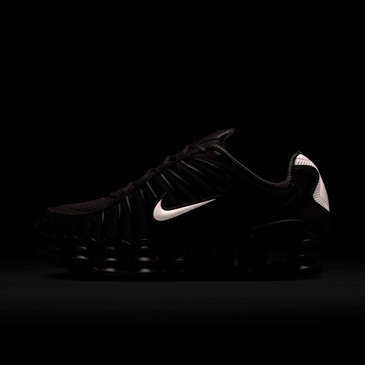 NIKE Shox TL ナイキ ウィメンズ ショックス TL IB1087-500【レディース 衝撃吸収 クッショニング 安定性 メッシュアッパー 反発性 耐久性 26SS】