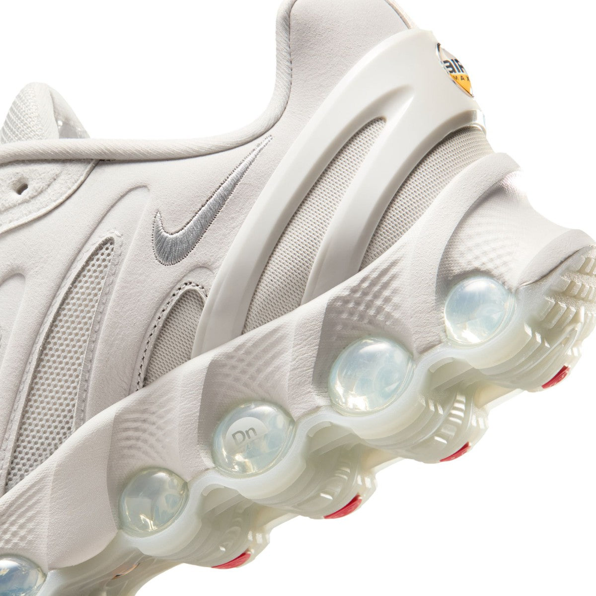 NIKE Air Max Dn8 Leather ナイキ エアマックス Dn8 レザー IB6381-001【メンズ クッショニング 反発力 耐久性 快適性 26SS】