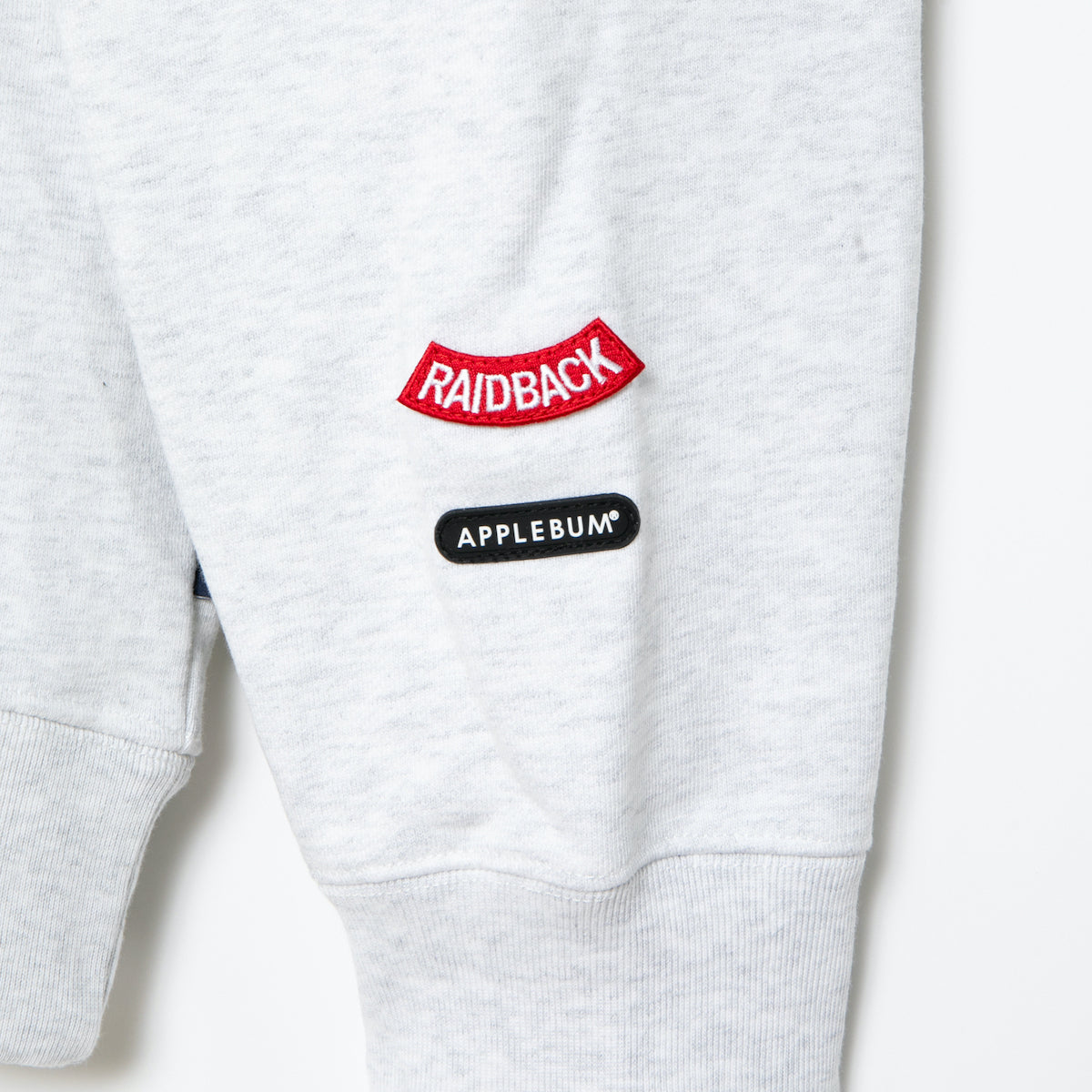 APPLEBUM “Babylon View Arch Logo” Hoodie アップルバム “バビロンビュー アーチロゴ” フーディ GT2520402【メンズ 綿100% ヘビーウェイト 裏パイル グラフィック 2000年代 25FW】