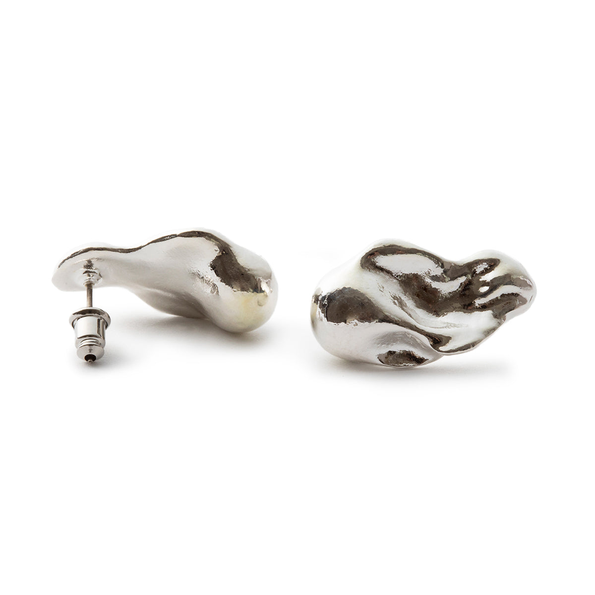 LAPUIS Oyster pierced earrings ラピュイ オイスター ピアス 254-220112-SLR【レディース 日本製 26SS】