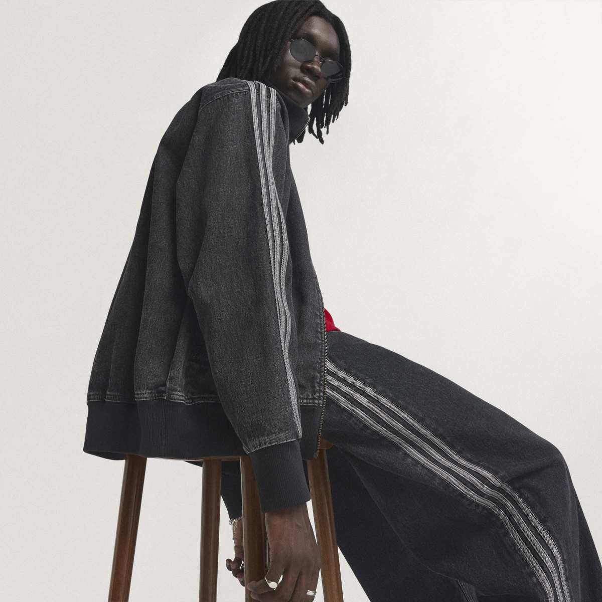 adidas originals Adicolor Denim Firebird Track Top アディダスオリジナルス アディカラー デニム フファイヤーバード トラックトップ KD1516【メンズ デニム トラックトップ ルーズフィット フルジップ 機能性 26SS】