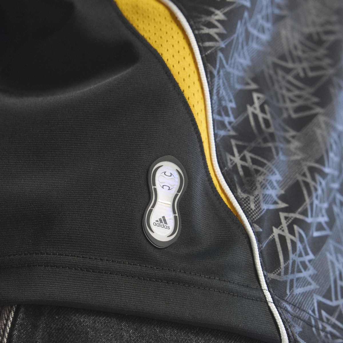 adidas originals BRING BACK REMIX GERMANY JERSEY アディダスオリジナルス ブリングバック リミックス ドイツ ジャージ KD5980【メンズ オーバーサイズ ストリート カジュアル リラックスフィット モダン 26SS】