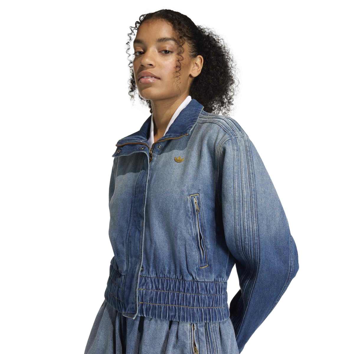 adidas originals Denim Track Top アディダスオリジナルス デニム トラックトップ KE1072【レディース デニム トラックトップ フィット感 ハイネック ボタン留め 耐久性 26SS】