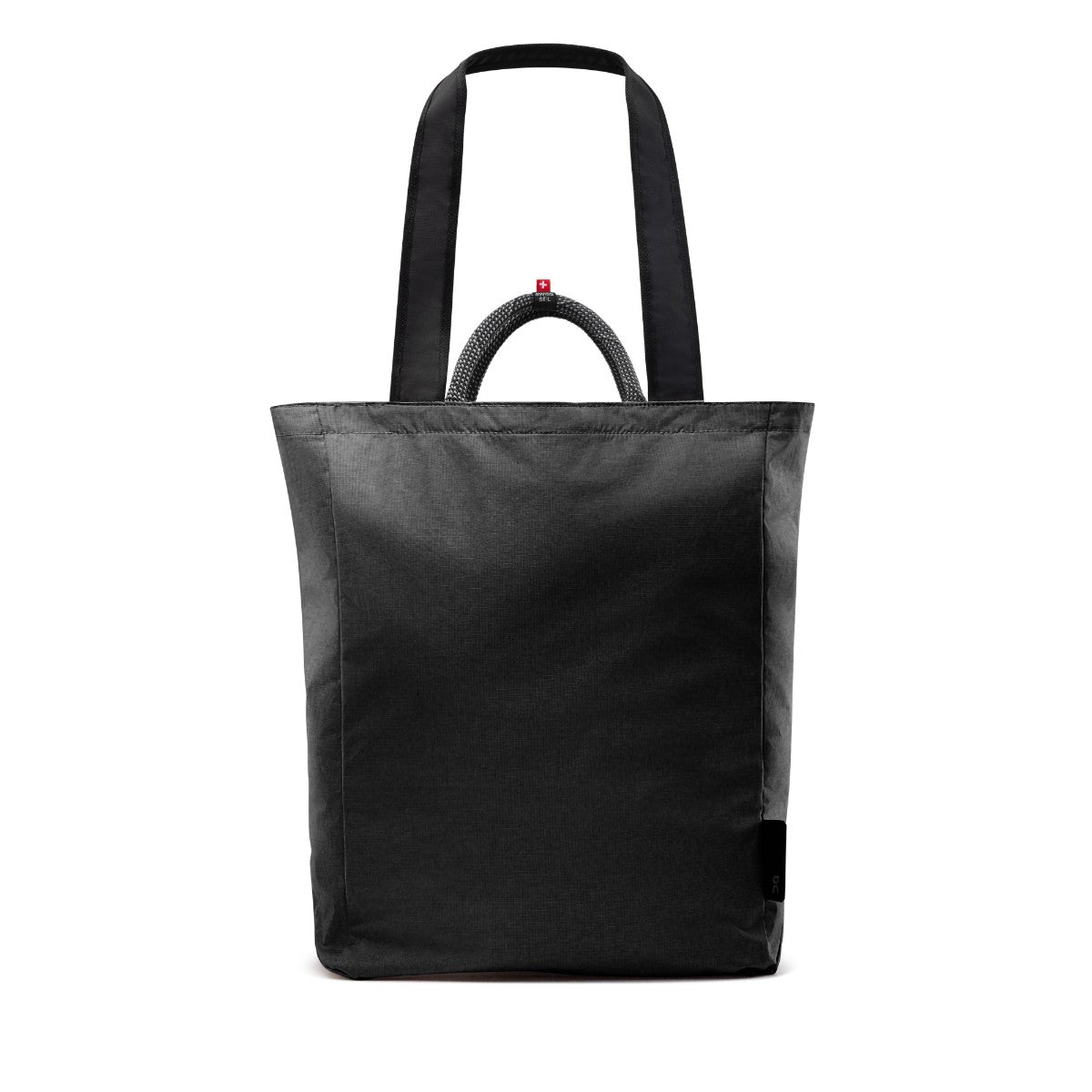 On Tote Pack 25L 2UG10200553 – Kinetics（キネティクス）｜OFFICIAL 