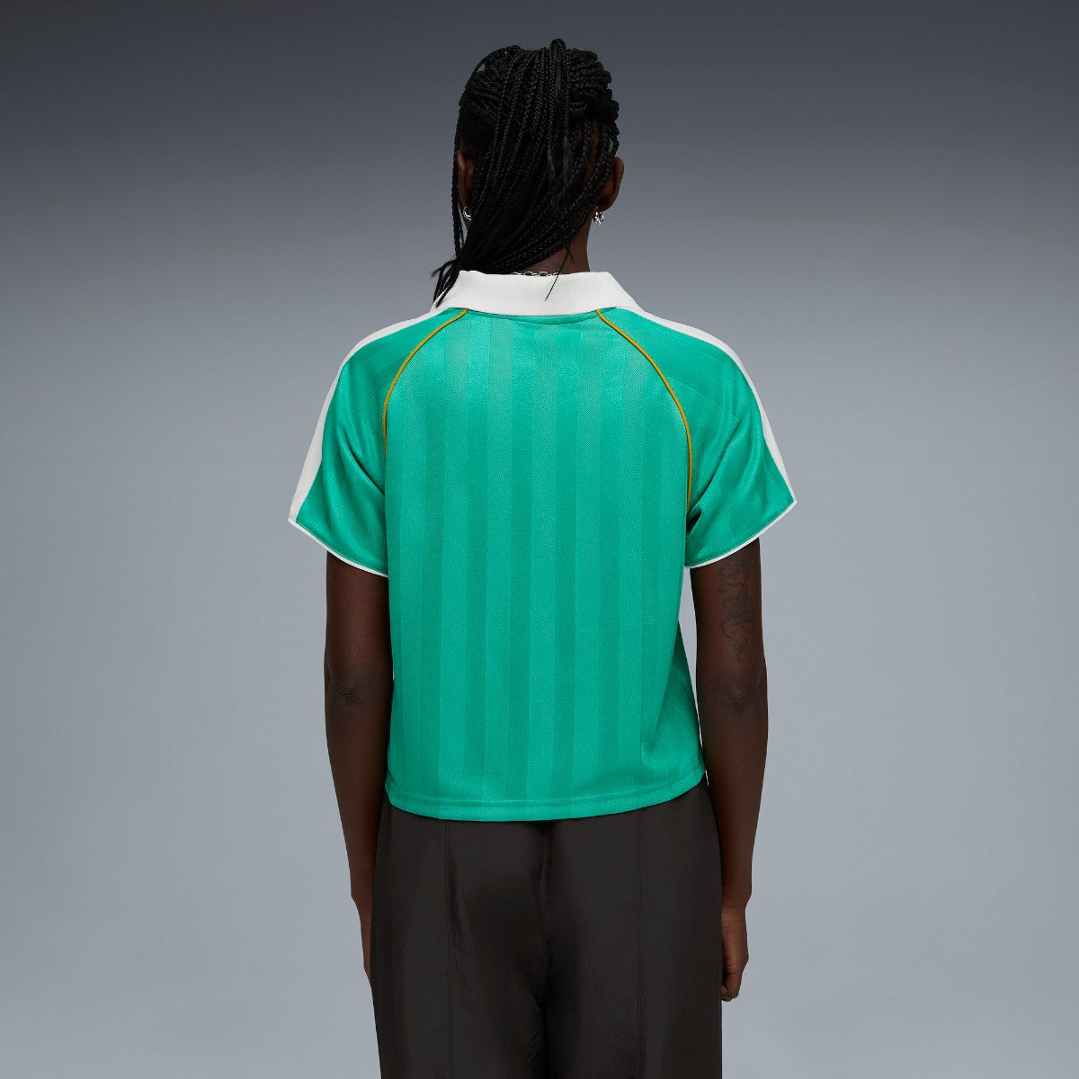 PUMA WNS 7 RELAXED FOOTBALL SHORT SLEEVE TEE プーマ ウィメンズ T7 リラックスド フットボール 半袖 Tシャツ 633973【レディース トラックジャケット メンズ 半袖 トラックトップ 26SS】