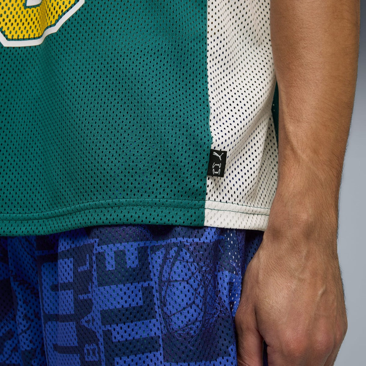 PUMA BASKETBALL OUT OF BOUNDS TEE プーマ バスケットボール アウト オブ バウンズ Tシャツ 634991【メンズ バスケットボールTシャツ メンズ スポーツTシャツ 26SS】