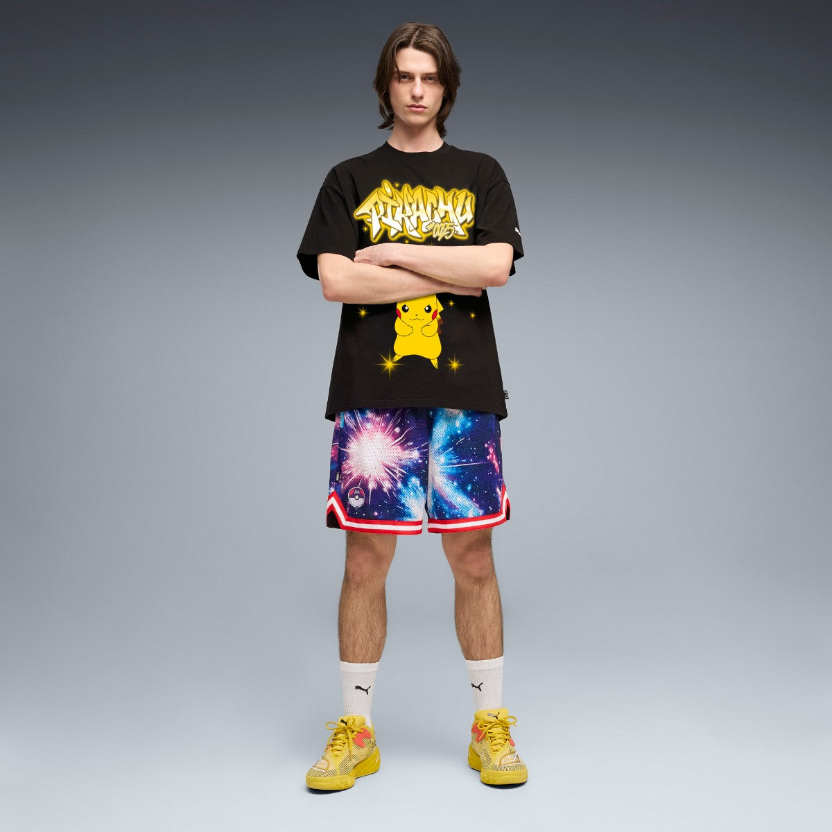 PUMA POKEMON X HOOPS PIKACHU TEE プーマ ポケモン × フープス ピカチュウ ティー 635658【メンズ 半袖トップス カジュアルウェア オーバーサイズ コットン素材 26SS】