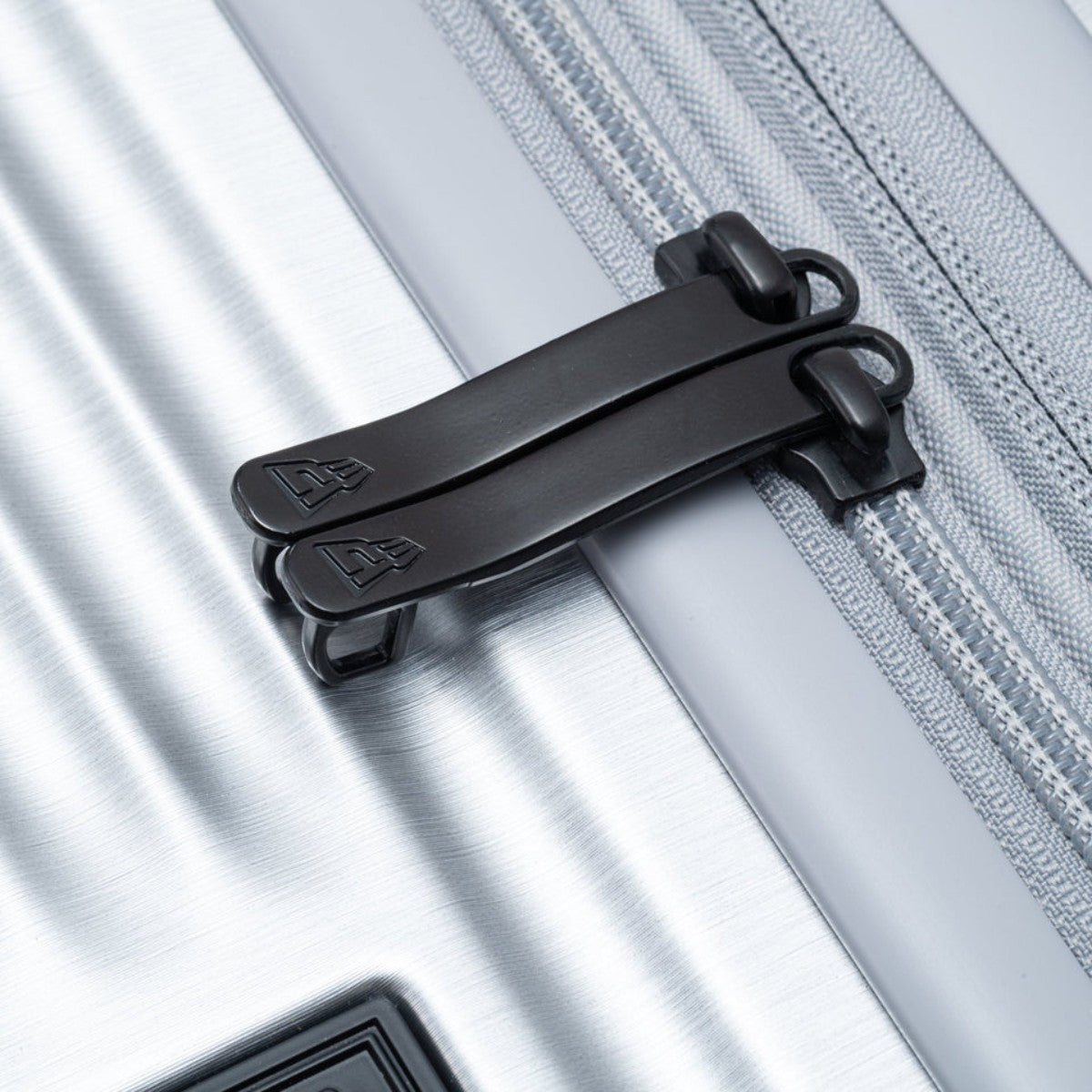WHEEL CARRY CASE MEDIUM