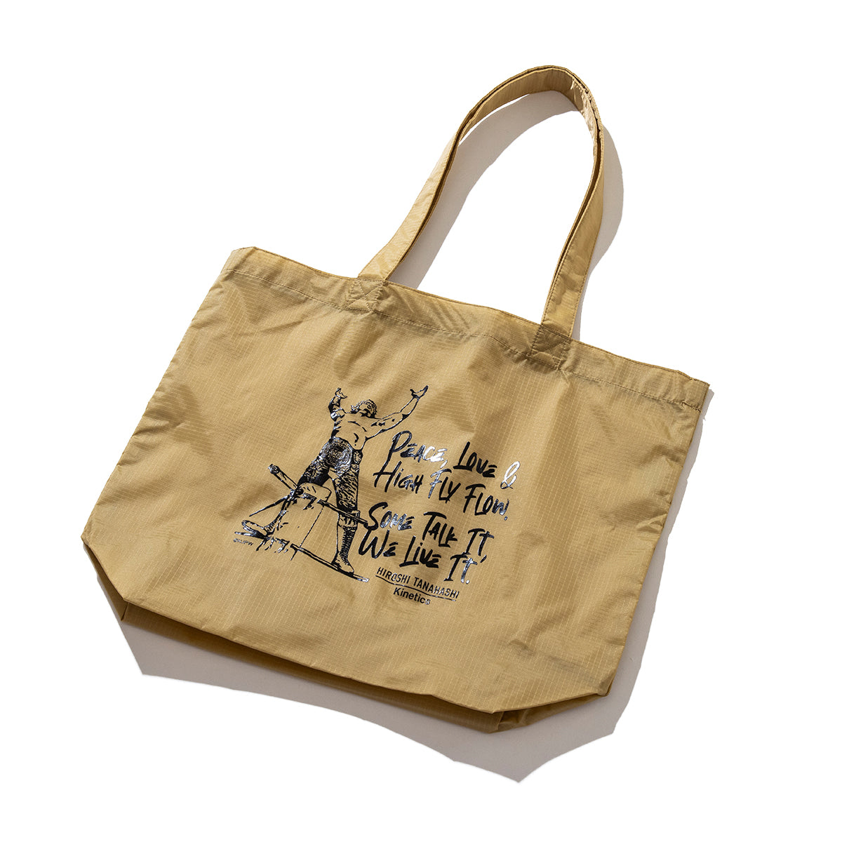 HIROSHI TANAHASHI TANAHASHI NYLON TOTE BAG by Kinetics 棚橋弘至 棚橋弘至 ナイロン トートバッグ by キネティクス KASPHT02【メンズ トートバッグ 鞄 コラボ 受注生産 26SS】