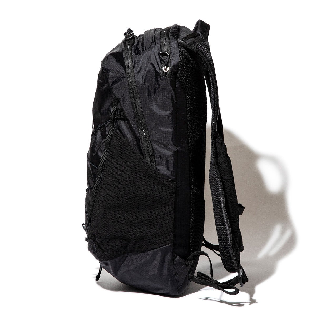 SALOMON XT 25 サロモン XT 25 LC2857【メンズ 収納 通気性 速乾性 軽量 パッド入りショルダーストラップ 26SS】