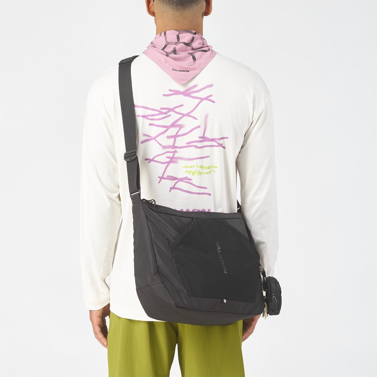 SALOMON ACS SHOULDER BAG サロモン ACSショルダーバッグ LC2867600【メンズ ショルダーバッグ 軽量バッグ ノートパソコン収納 防水バッグ 26SS】