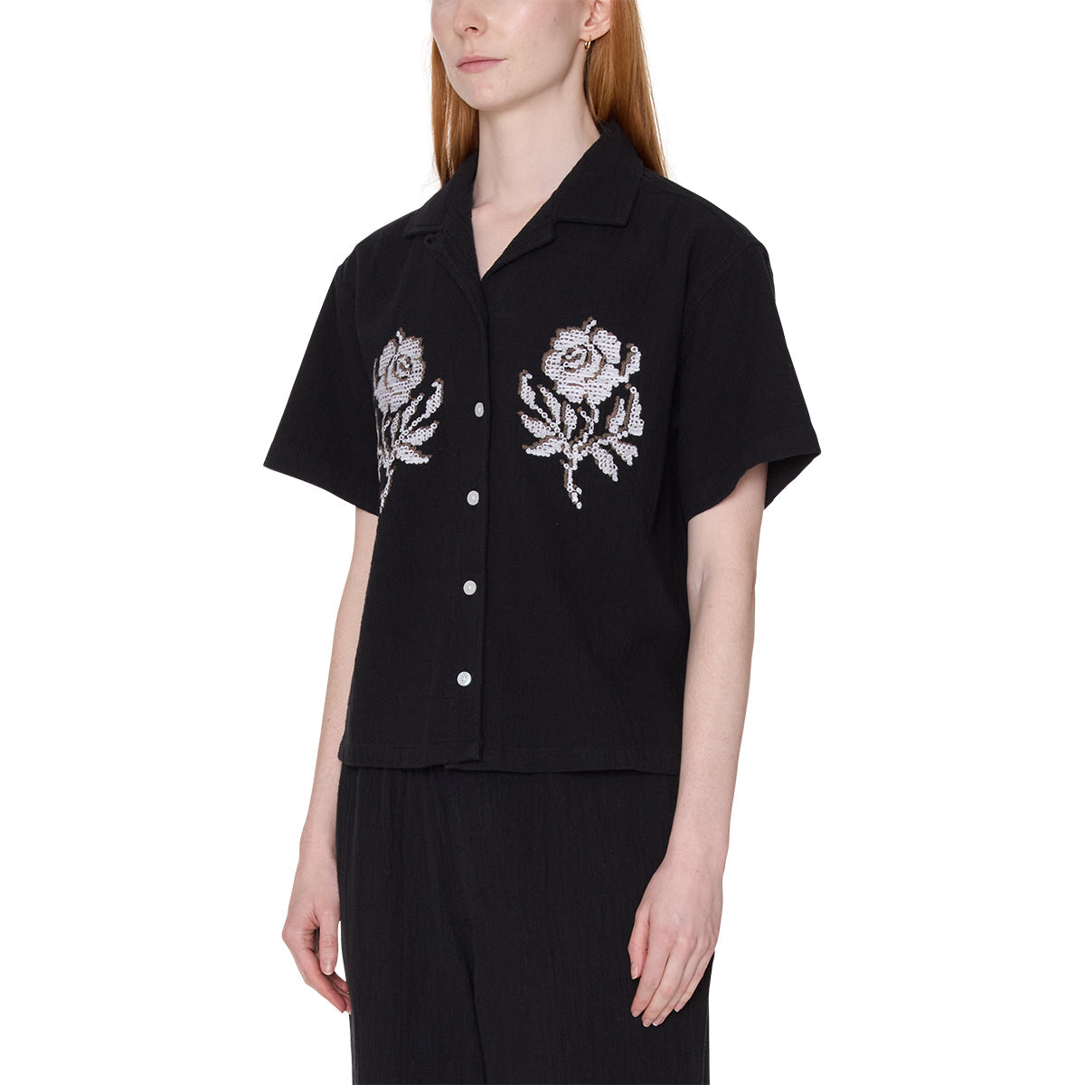OBEY ROSES EMBELLISHED SS SHIRT オベイ ローズ エンベリッシュド ショートスリーブ シャツ 281210124【レディース コットン100% 刺繍グラフィック 通気性 26SS】