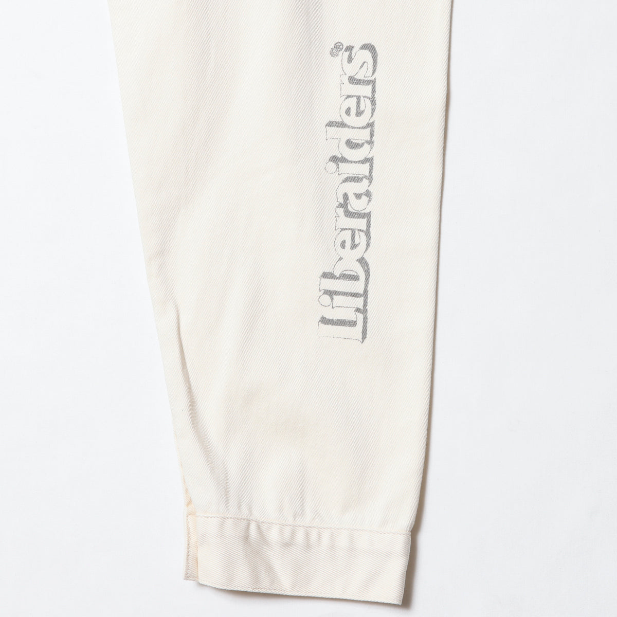 Liberaiders HANDWRITING PRINT COVERALL リベレイダース ハンドライティング プリント カバーオール 730032601【メンズ カバーオール コットンツイル ワークジャケット 手書きプリント 26SS】