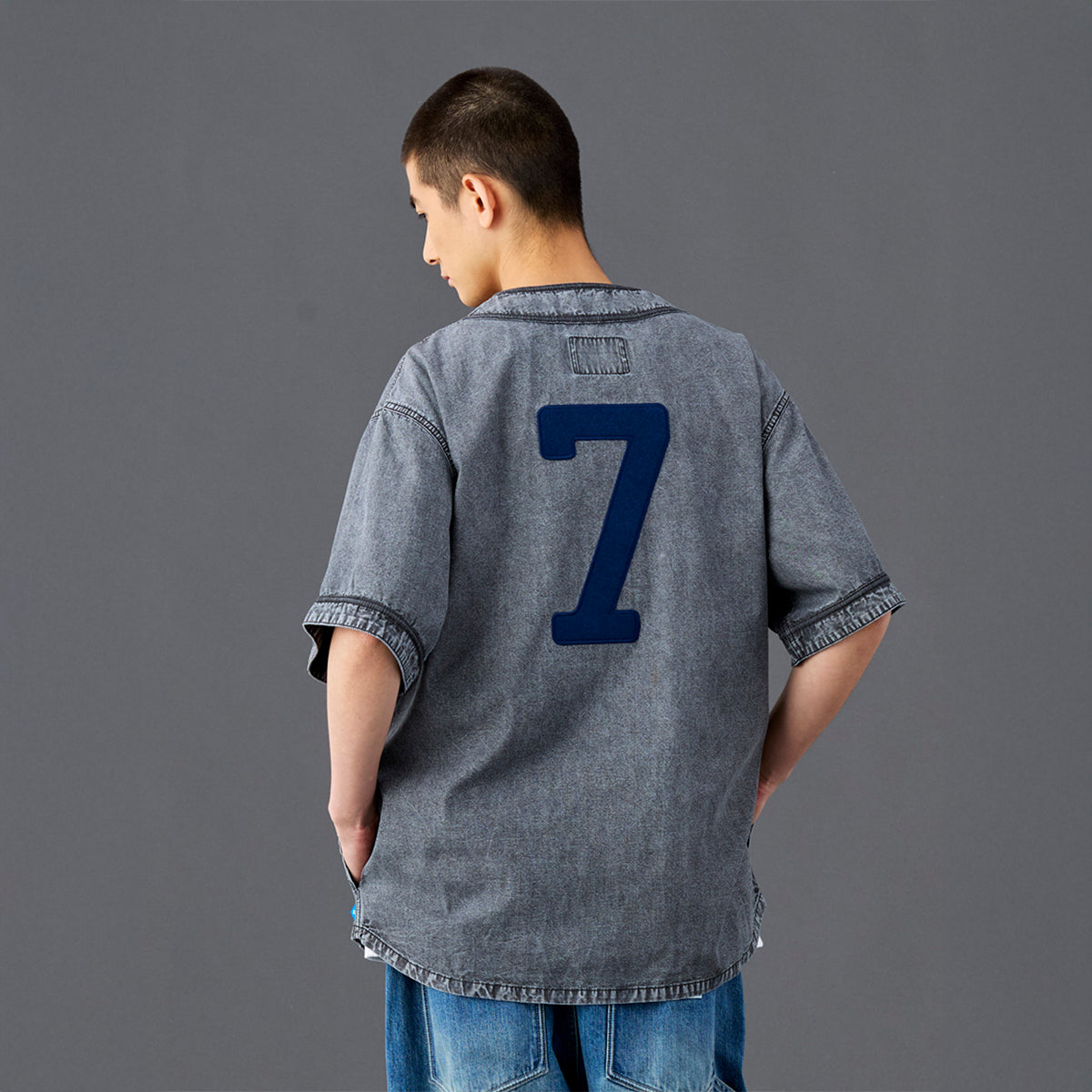 Liberaiders CHAMBRAY BASEBALL SHIRT リベレイダース シャンブレー ベースボール シャツ 732012601【メンズ ベースボールシャツ ブリーチ加工 ポケット 26SS】