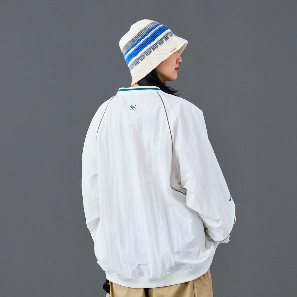 Liberaiders LR NYLON PULLOVER リベレイダース LR ナイロンプルオーバー 735012601【メンズ ナイロンプルオーバー Vネックトップス 軽量アウター 通気性ウェア メッシュ裏地 26SS】