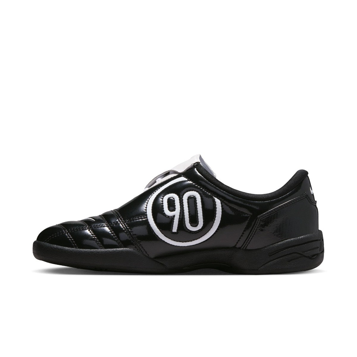 NIKE Total 90 SE ナイキ ウィメンズ T90 SE IO2389-001【レディース サッカースタイル ストリートスニーカー レトロデザイン クッション性 グリップ力 26SS】