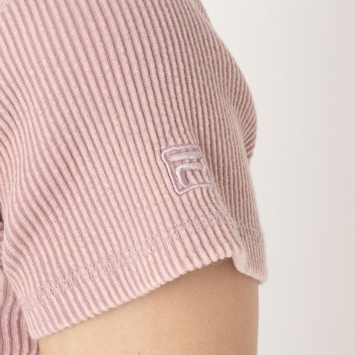 FILA PIGMENT RIB S/S TEE フィラ ピグメント リブ ショートスリーブ Tシャツ CE6SAW008【レディース 綿100% 製品染め加工 タイトフィット 26SS】