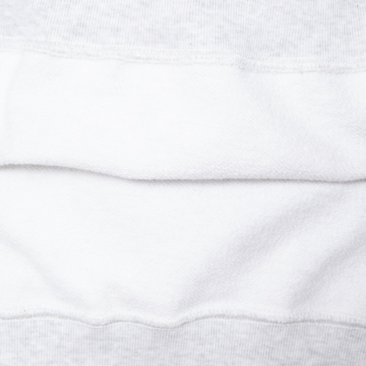 APPLEBUM “K.B.A.S.” Logo Crew Sweat アップルバム “K.B.A.S.” ロゴ クルー スウェット 2610403【メンズ ストリート スウェットトレーナー 裏パイル 綿100% 26SS】