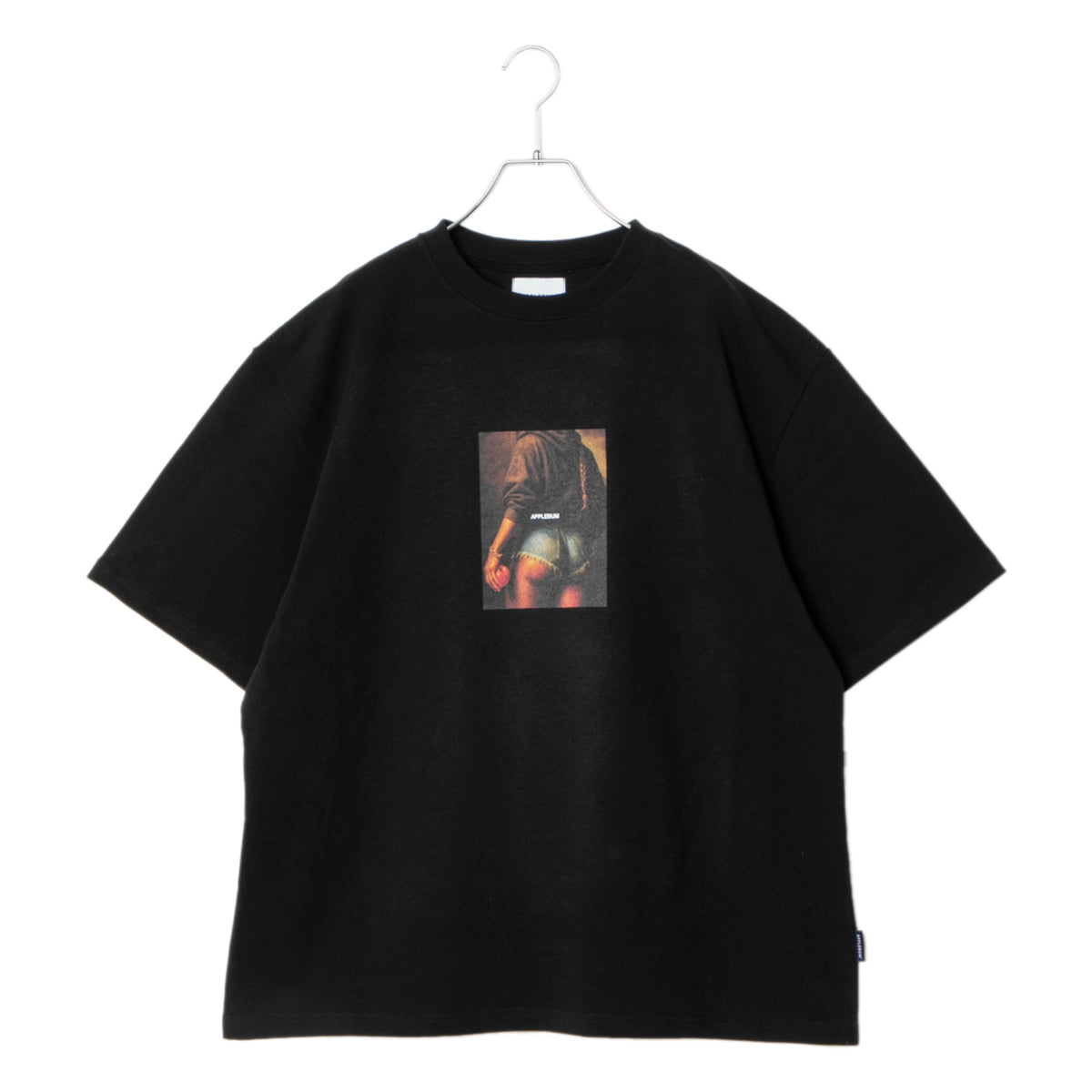 APPLEBUM “Apple Bum” T-Shirt アップルバム “アップルバム” ティーシャツ 2611105【メンズ フォトTシャツ プリントTシャツ 半袖 カジュアルトップス 26SS】