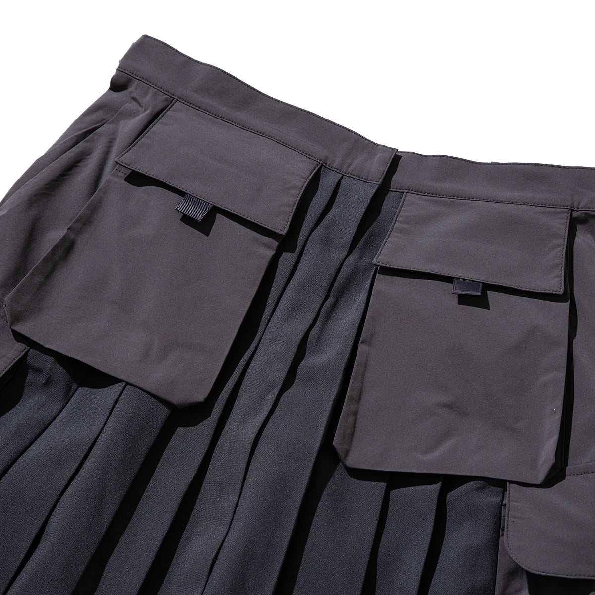 NON TOKYO 2WAY MULTIPOCKET PLEATS SKIRT ノントーキョー 2WAY マルチポケット プリーツ スカート NON-26S-0203【レディース 2WAY ウエスト調整 収納力 26SS】