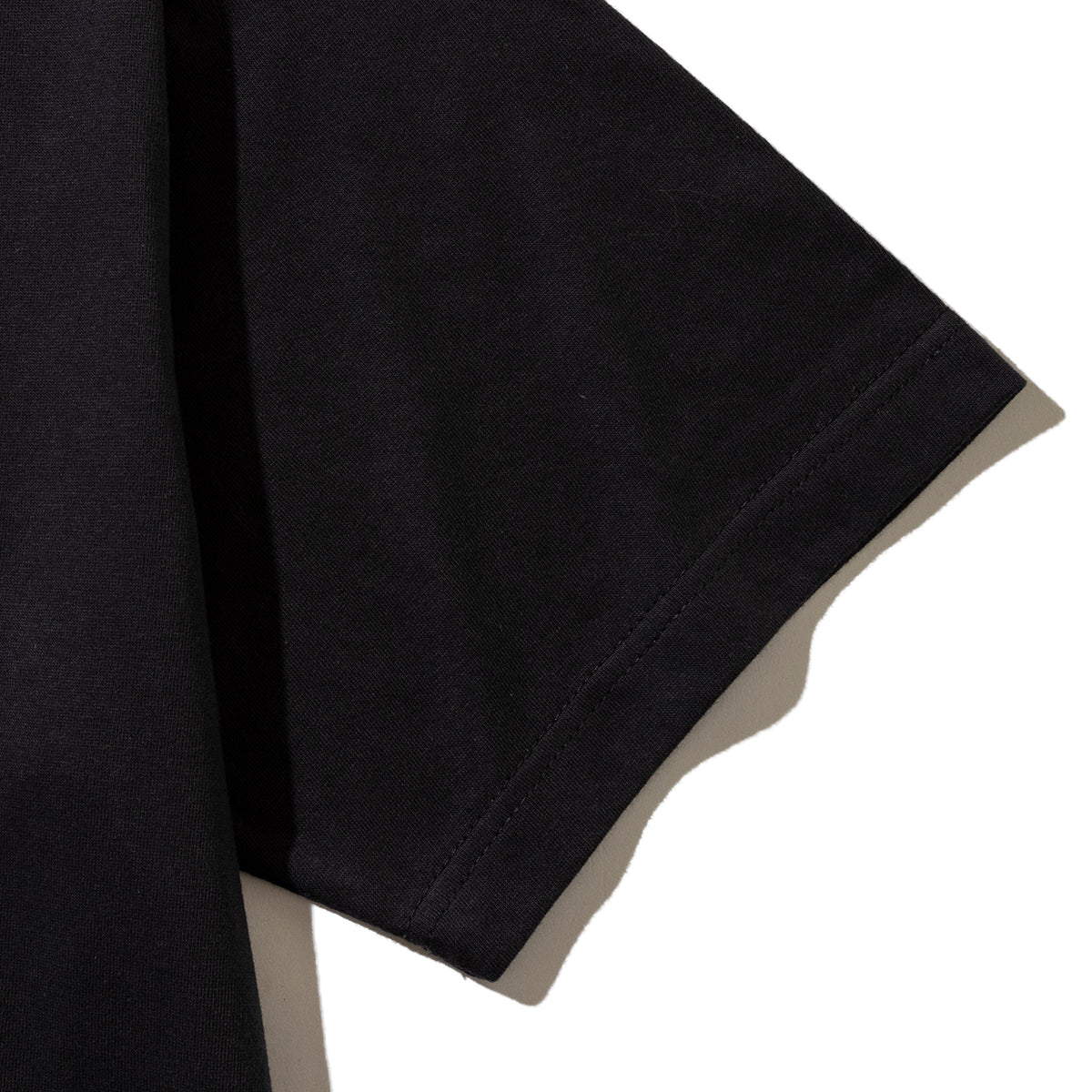 坩堝 UMA S/S T-SHIRTS (RUTSUBO×YU SUDA ) RUTSUBO UMA 半袖Tシャツ (RUTSUBO×YU SUDA) R26-UMA-TS【メンズ 半袖 綿100% グラフィック 26SS】