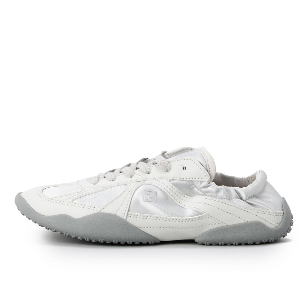 FILA FILA GLIO フィラ フィラ グリオ 63OD3X013031【レディース ロープロファイル バレエコア サテン素材 スニーカー 26SS】