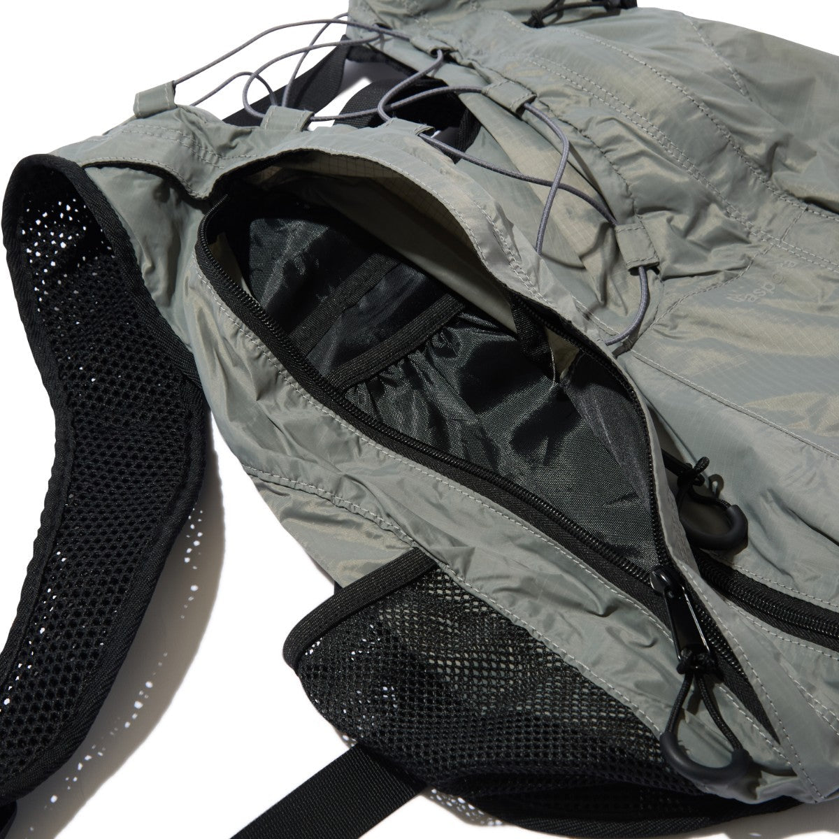 Diaspora skateboards Diverged Pack ディアスポラ スケートボード ダイバージドパック DSP-26SS-AC01【メンズ ライトウェイト リップストップ生地 分岐ショルダーストラップ 両サイドアクセス 26SS】