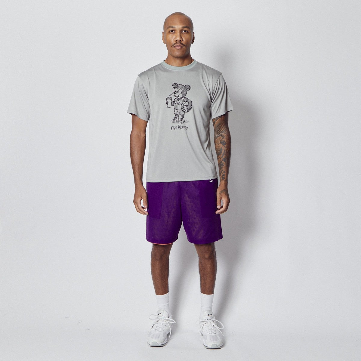 AKTR SKETCH NICK SPORTS TEE アクター スケッチ ニック スポーツ ティー 126-032005【メンズ スポーツTシャツ 半袖Tシャツ トレーニングウェア メンズスポーツウェア 26SS】