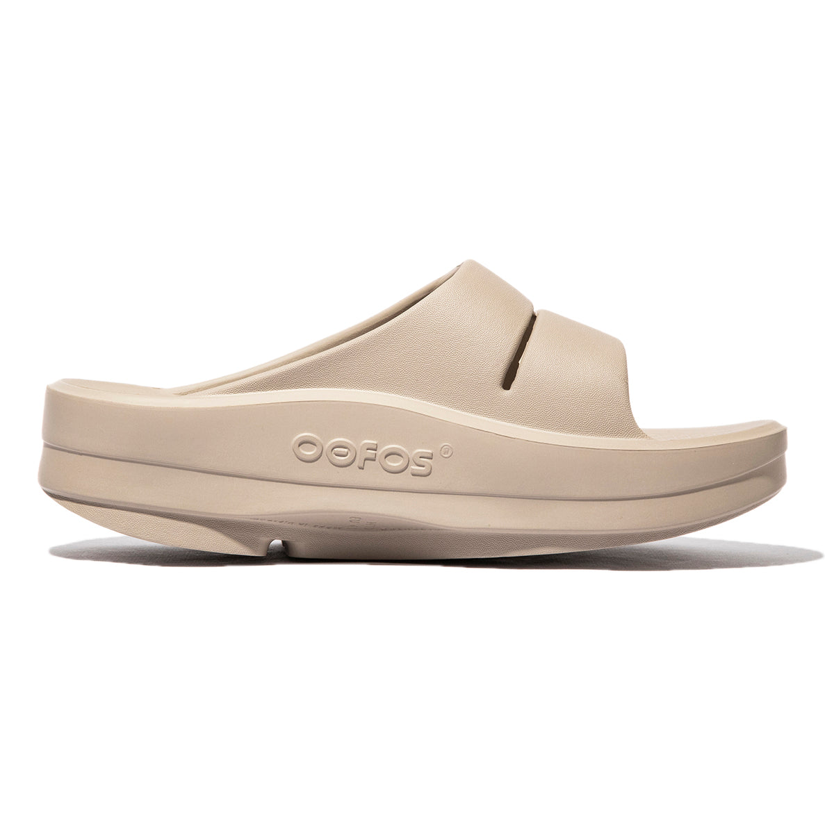 OOFOS OOmega OOahh ウーフォス ウーメガ ウーアー k2000730102232【メンズ リカバリーサンダル 衝撃吸収 26SS】