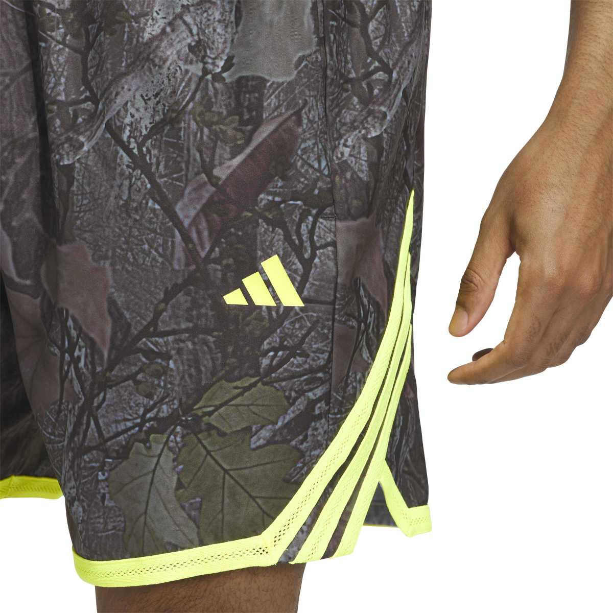 ADIDAS ADIDAS CRAZY LITE CAMO AOP SHORT アディダス アディダス クレイジー ライト カモ AOP ショーツ TX619【メンズ バスケットボールショーツ スポーツショーツ 吸汗速乾 通気性 26FW】