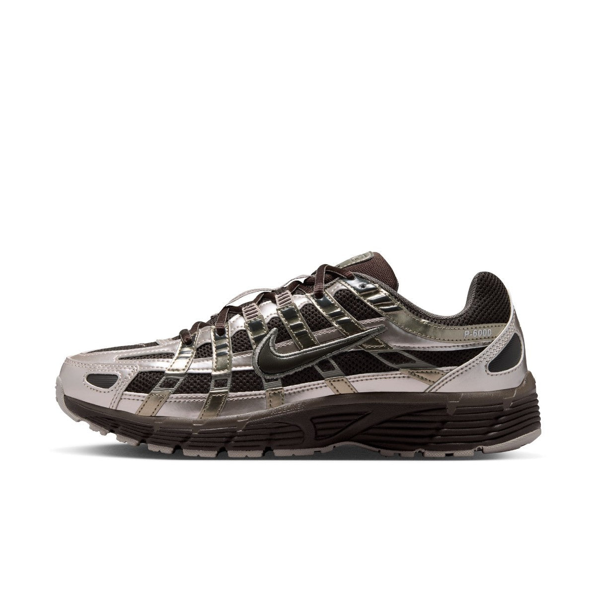 NIKE P-6000 ナイキ P-6000 IO3496-200【レディース ランニングスタイル スポーティー デザインライン 通気性 スニーカー 26FW】