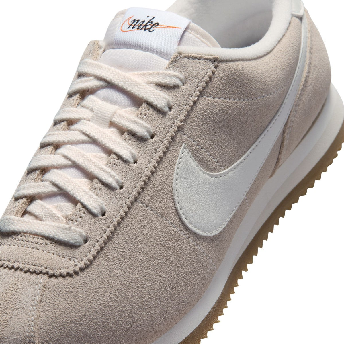 NIKE Cortez ナイキ コルテッツ IB1857-101【レディース スニーカー レザーシューズ 耐久性 快適 26FW】