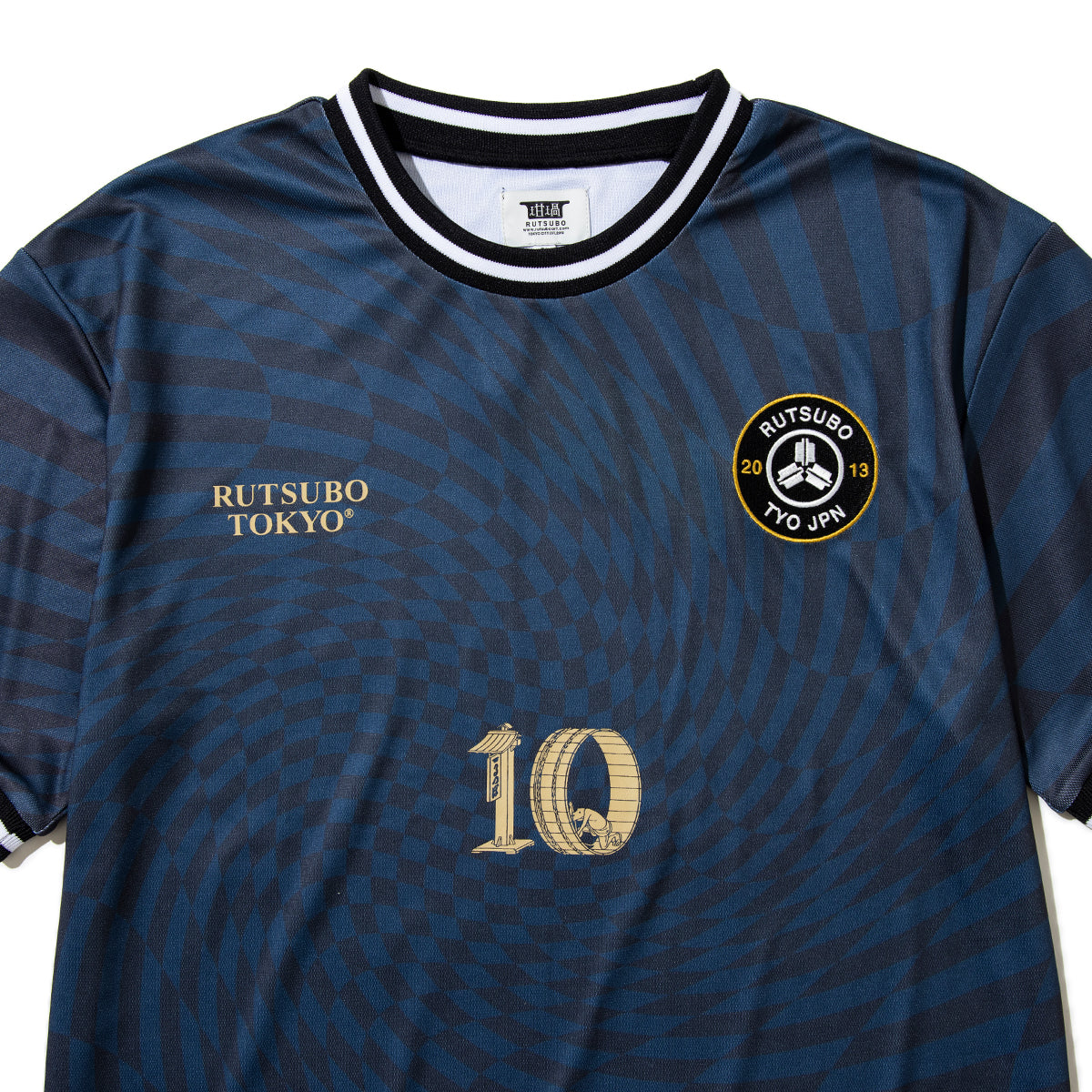 坩堝 坩堝ア式蹴球部2026 S/S T-SHIRTS RUTSUBO ルツボ ア式 シュウキュウブ2026 S/S Tシャツ R26SU-SUDA-BU【メンズ 半袖 ポリエステル素材 ユニフォーム 26SS】