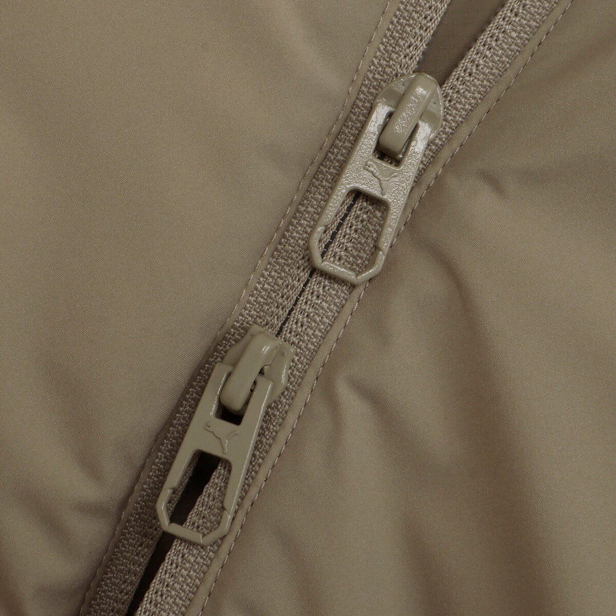 PUMA MATTE TAFFETA SHIN PADDED JACKET プーマ マット タフタ シン パデッド ジャケット 640338【レディース ダウンジャケット 機能性 防寒 デイリーユース オーバーサイズ 26FW】